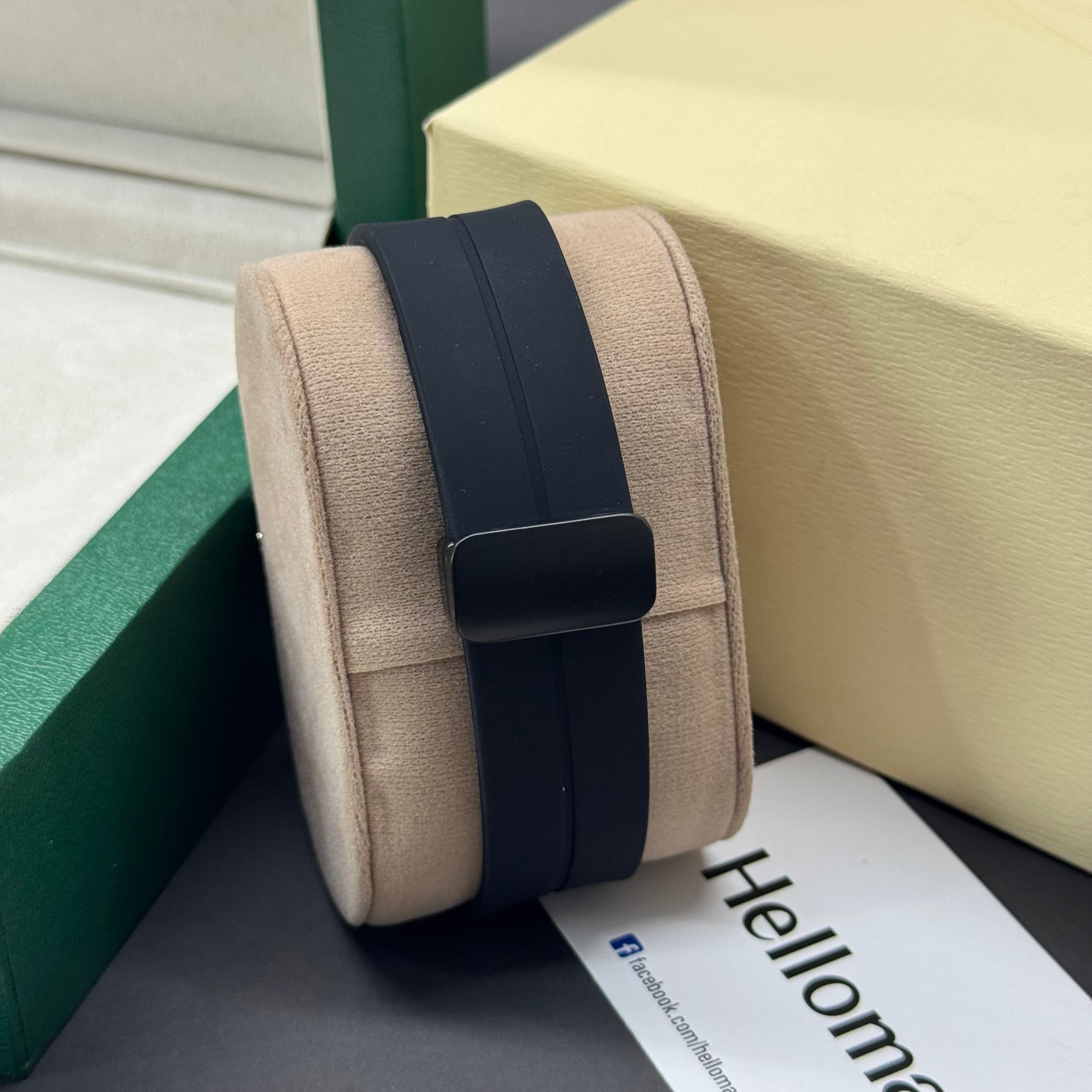 Rolex Unique Design Magnetic Lock & Silicone Straps Watch